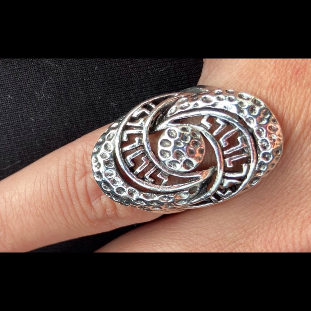 BN STERLING SILVER WOMENS RING - Picture 2 of 3